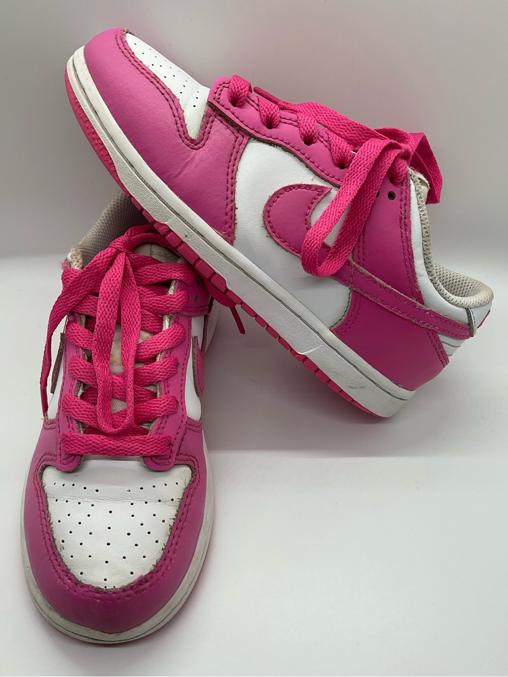 Nike Dunk Low shoes in a white and pink "Active Fuchsia" Girls Toddler Youth 1Y